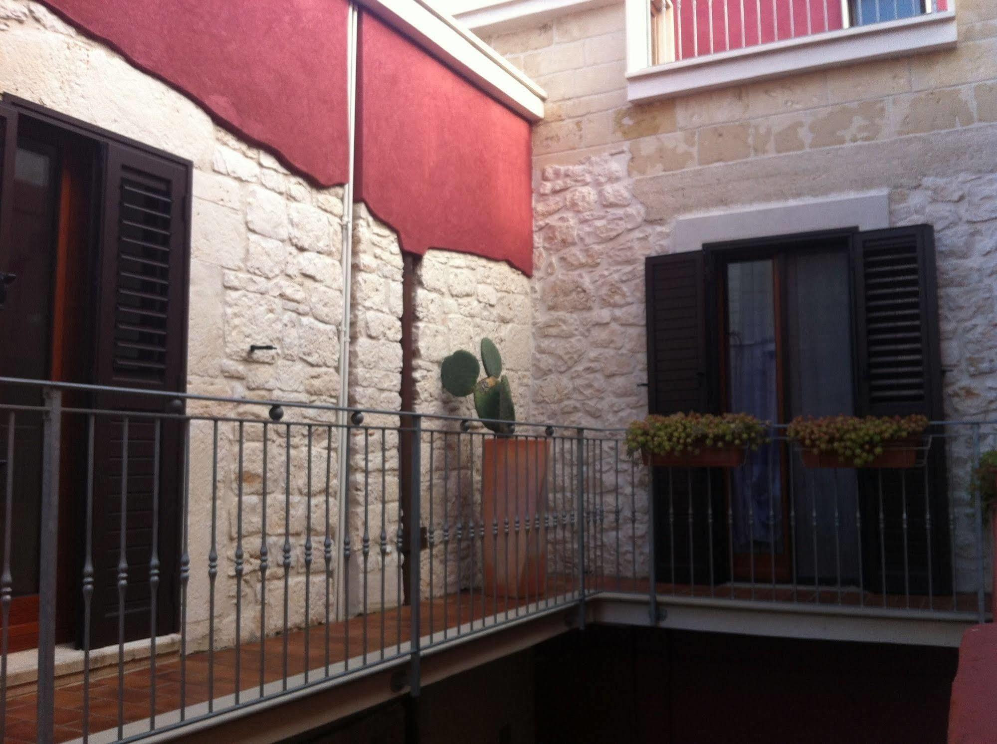 La Rosa Blu 2 Bed & Breakfast Santeramo in Colle Eksteriør bilde